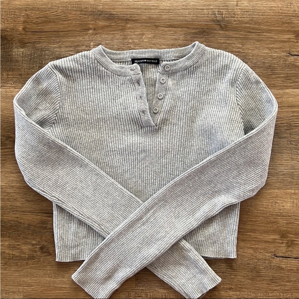 Brandy Melville grey cropped ribbed gray sweater